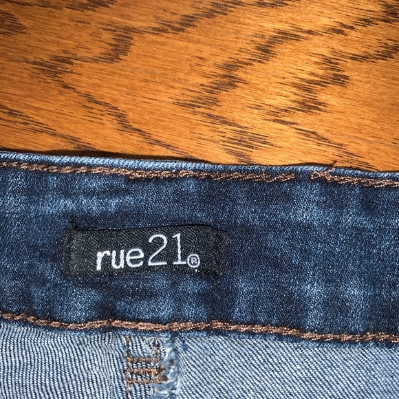 Jean shorts - Picture 3 of 4